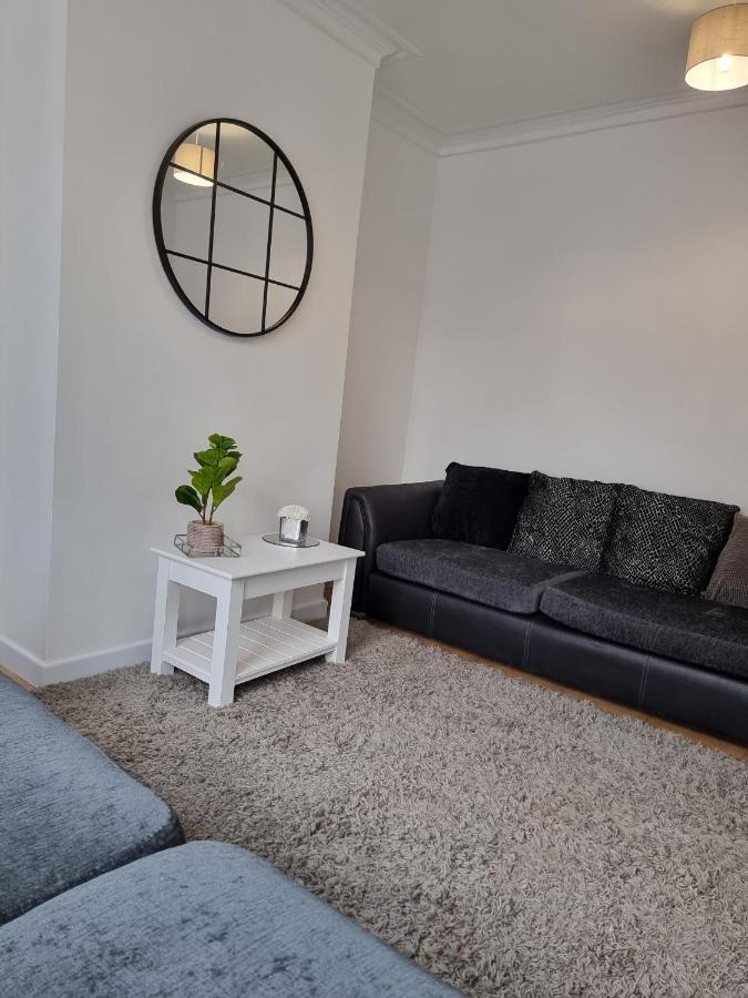 23 Woodhouse Stoke-on-Trent Exterior foto